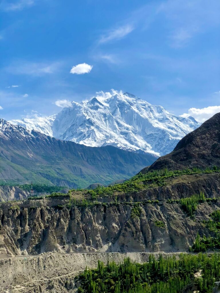 Szczyt Rakaposhi w dolinie Hunza, Pakistan
