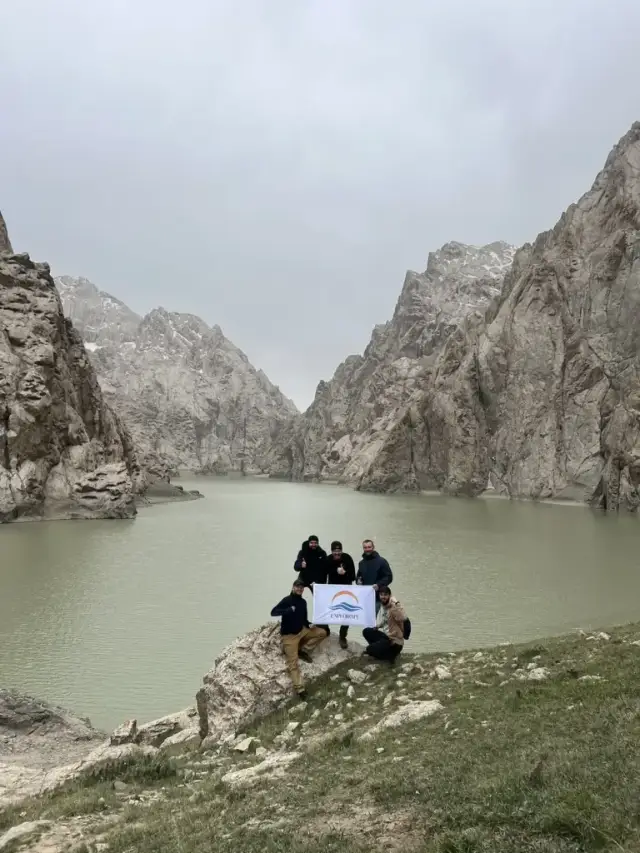 Jezioro Kel-Suu, Kirgistan